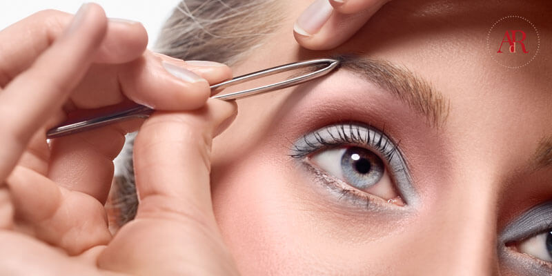 Augenbrauen epilieren: Techniken und Trends!